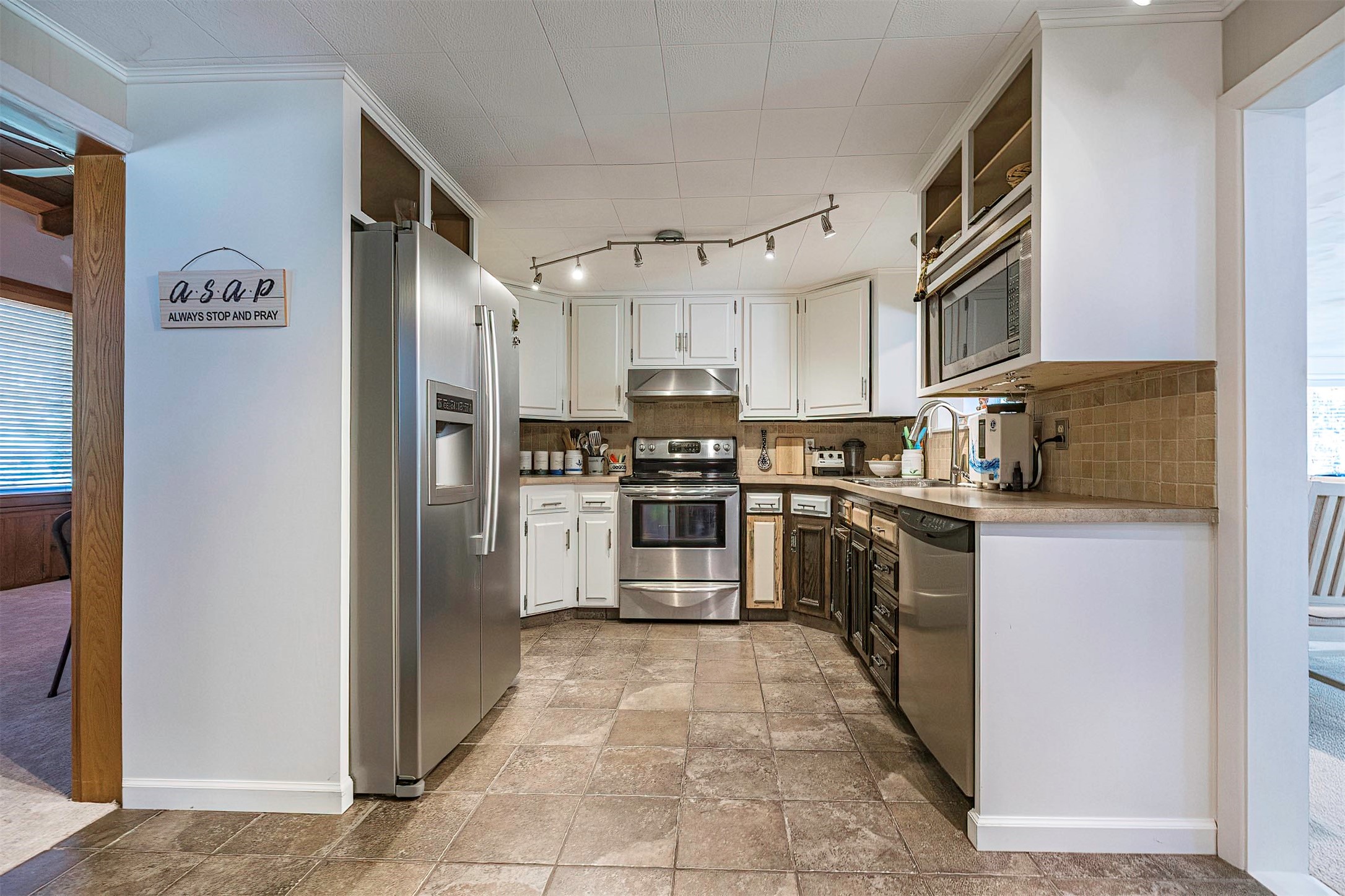 6715 West Lake Road Fairview, PA 16415 - Photo 32 of 50 Gallery Image 32
