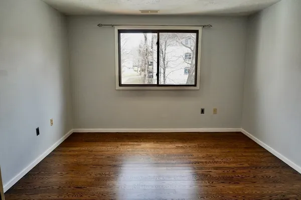 $340,000 | 189 Littleton Road, Unit 19, Chelmsford, MA 01824