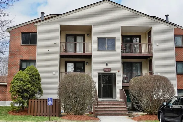 $340,000 | 189 Littleton Road, Unit 19, Chelmsford, MA 01824