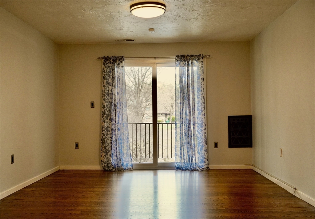 189 Littleton Road, Unit 19 Chelmsford, MA 01824 - Photo 7 of 30