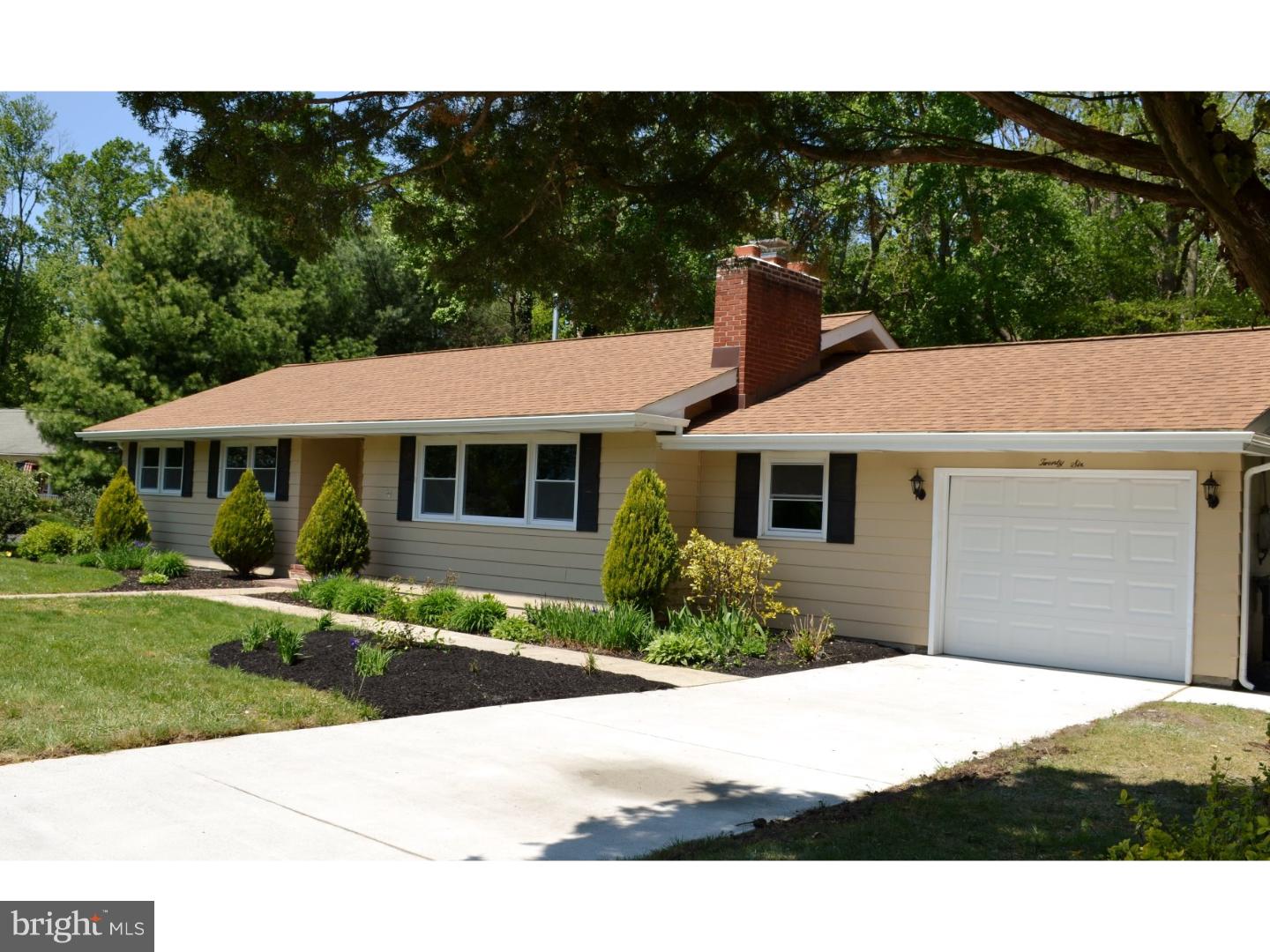 26 Ridgeview Avenue Berlin, NJ 08009 - Photo 2 of 25