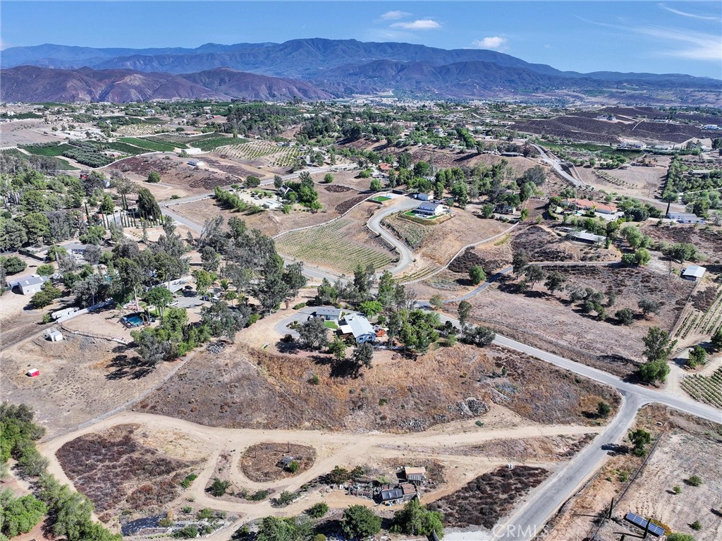 41264 Los Amantes Road Temecula, CA 92592 - Photo 5 of 75
