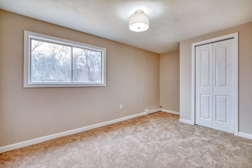 7 Erlin Road Chelmsford, MA 01824 - Photo 11 of 27
