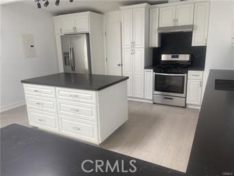 7915 Bothwell Road Reseda, CA 91335 - Photo 4 of 18