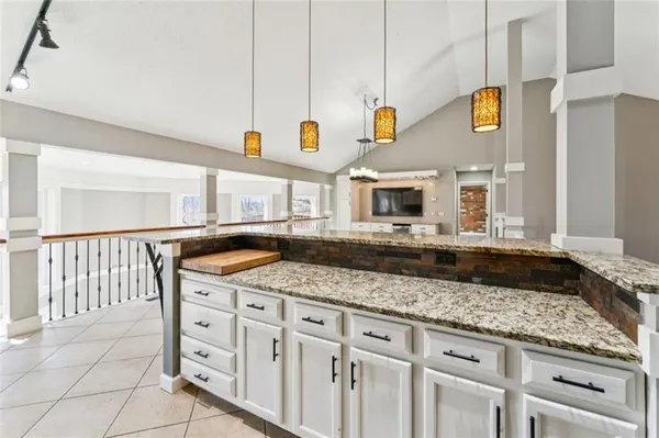 $525,000 | 11101 Northwest 55th Street, Kansas City, MO 64152