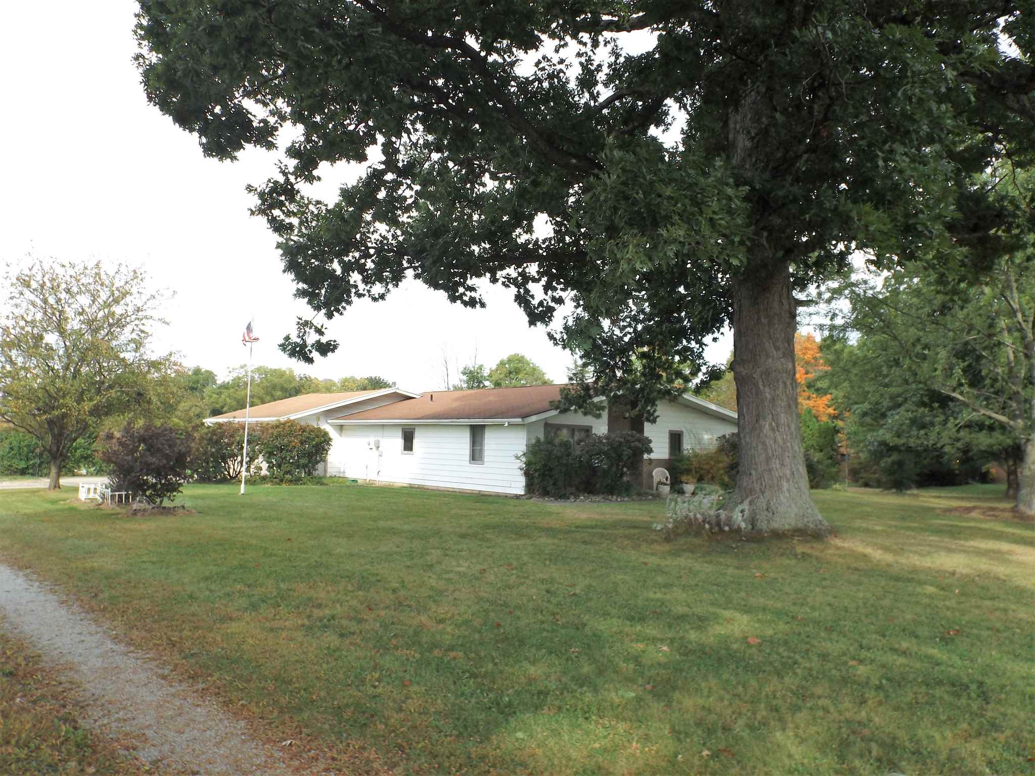 10521 Bethel Road Fort Wayne, IN 46818 - Photo 1 of 25 Gallery Image 1