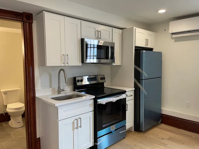 $1,300 | 41 Summer Street, Unit 1, Leominster, MA 01453