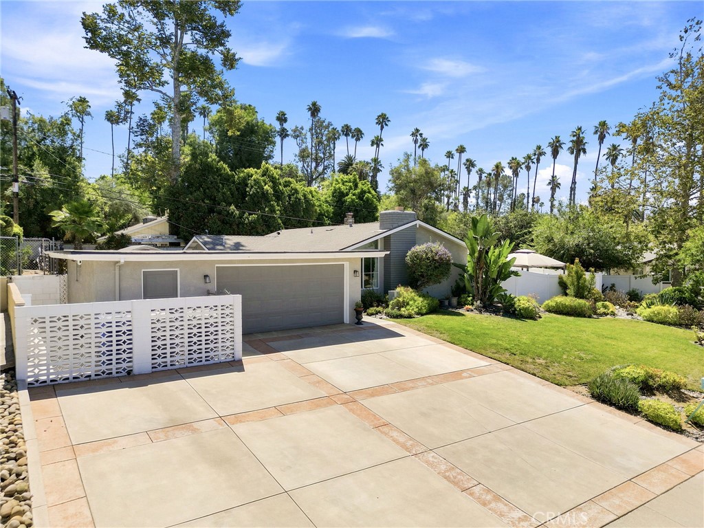 2906 Berkeley Road Riverside, CA 92506 - Photo 3 of 40
