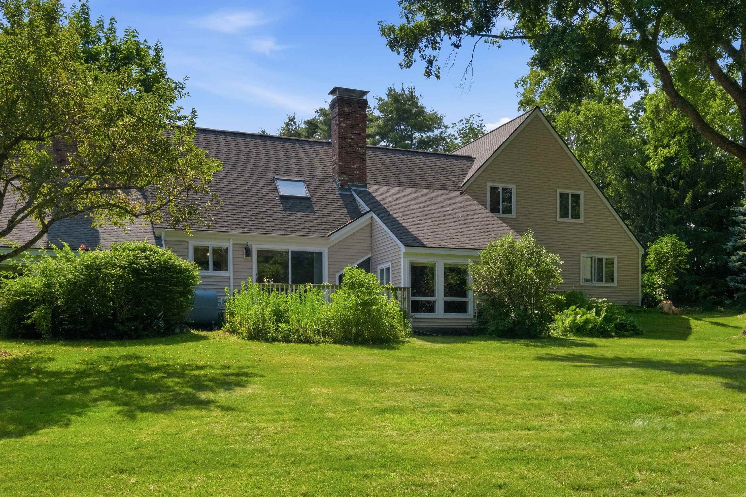 21 Fells Way Laconia, NH 03246 - Photo 3 of 50