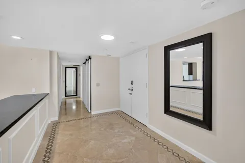 $1,175,000 | 4000 North Ocean Drive, Unit 403, Singer Island, FL 33404