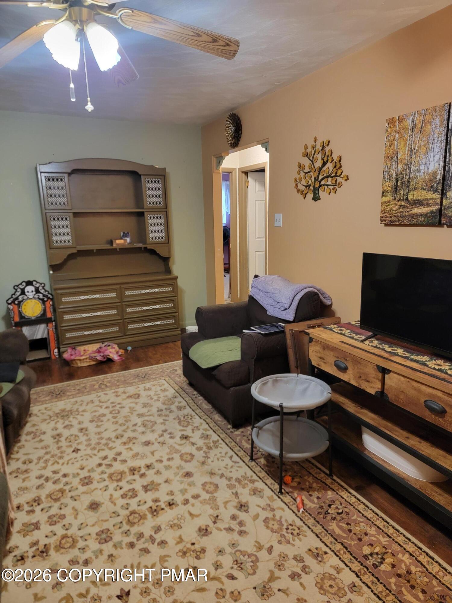 320 Hillside Street Forest City, PA 18421 - Photo 9 of 22 1000060906 (1)