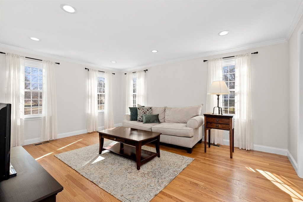 4 Davis Lane Georgetown, MA 01833 - Photo 14 of 42