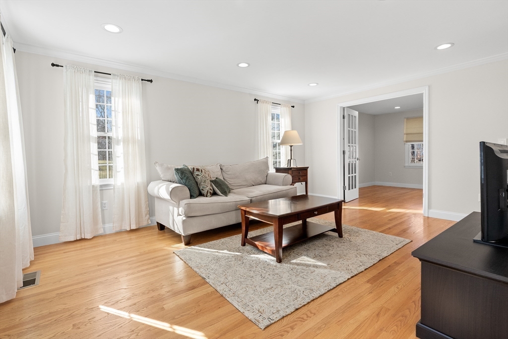 4 Davis Lane Georgetown, MA 01833 - Photo 15 of 42