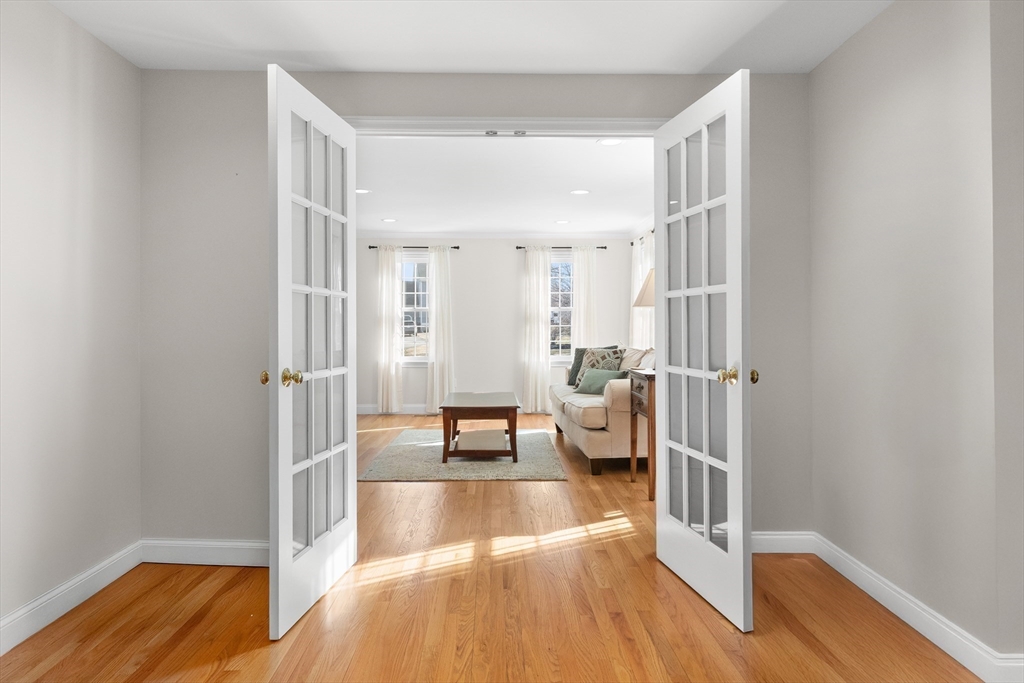 4 Davis Lane Georgetown, MA 01833 - Photo 17 of 42