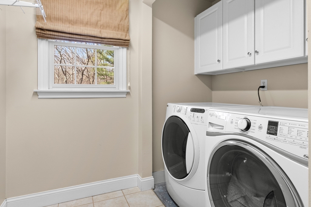 4 Davis Lane Georgetown, MA 01833 - Photo 24 of 42