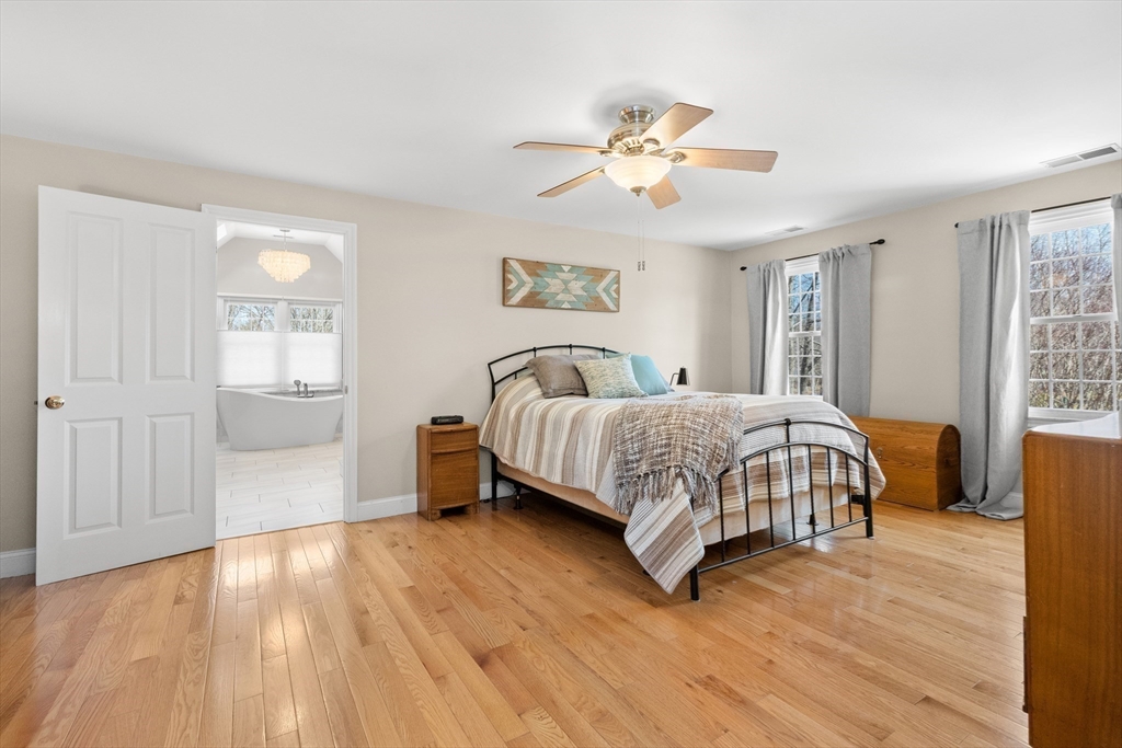 4 Davis Lane Georgetown, MA 01833 - Photo 27 of 42