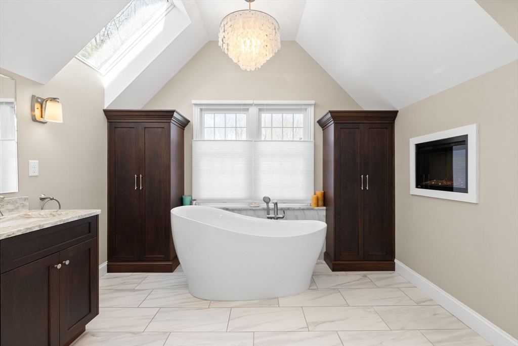 4 Davis Lane Georgetown, MA 01833 - Photo 30 of 42