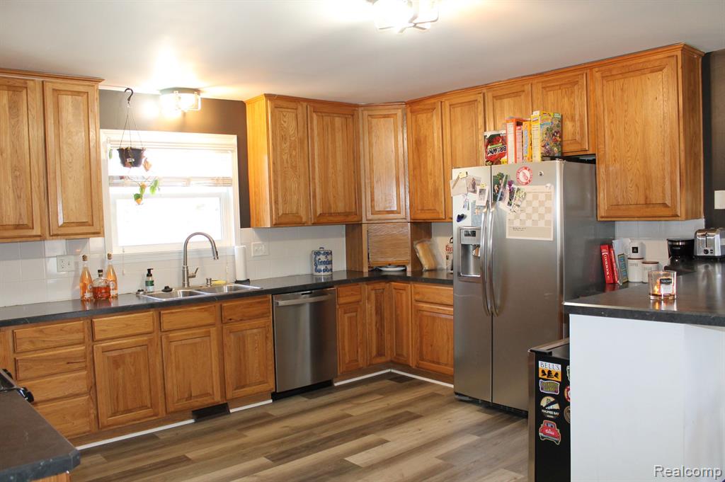 9611 Whitewood Road Pinckney, MI 48169 - Photo 11 of 38 Gallery Image 11