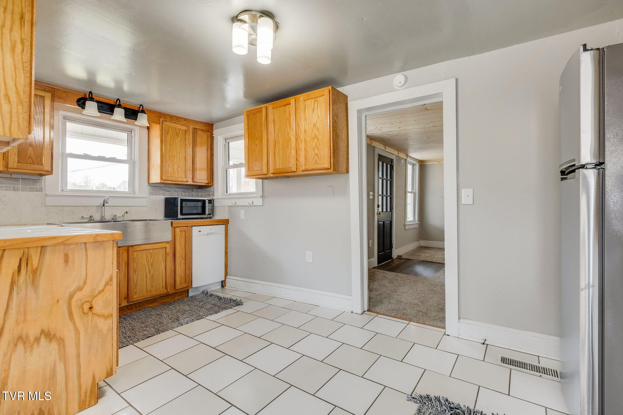 1013 Egypt Road Bluff City, TN 37618 - Photo 15 of 31 008