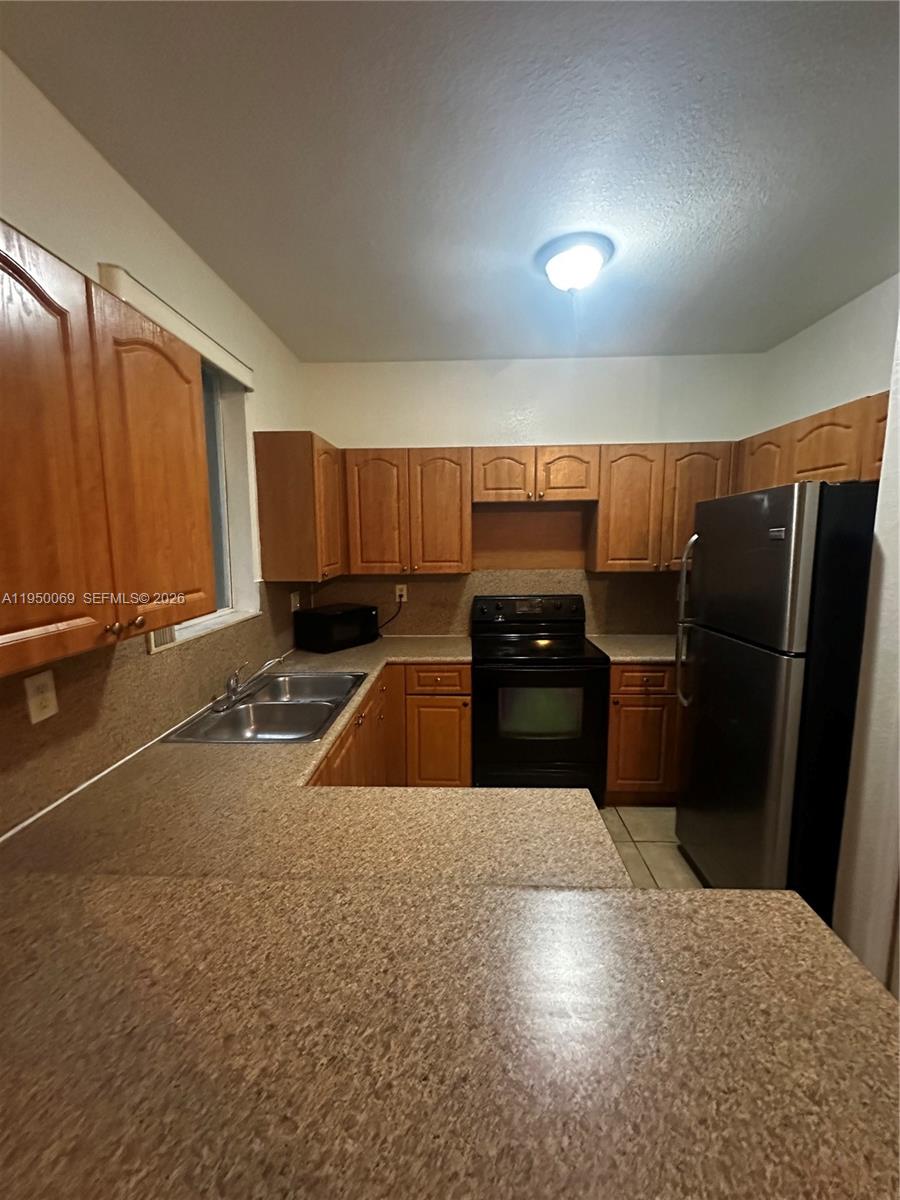 2818 Southeast 15th Road, Unit 28 Homestead, FL 33035 - Photo 6 of 44