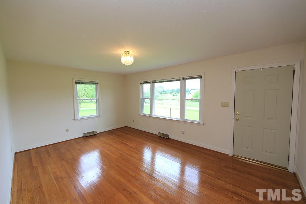 1636 White Level Road Louisburg, NC 27549 - Photo 3 of 13 Gallery Image 3