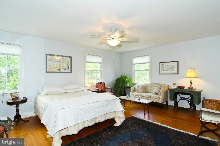 4903 Sangamore Road Bethesda, MD 20816 - Photo 14 of 30 Bedroom