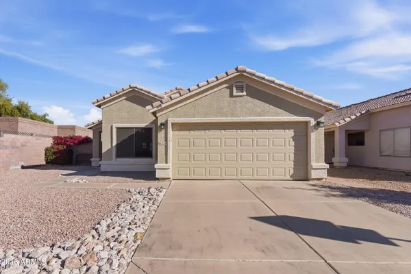 $400,000 | 3214 West Louise Drive, Phoenix, AZ 85027