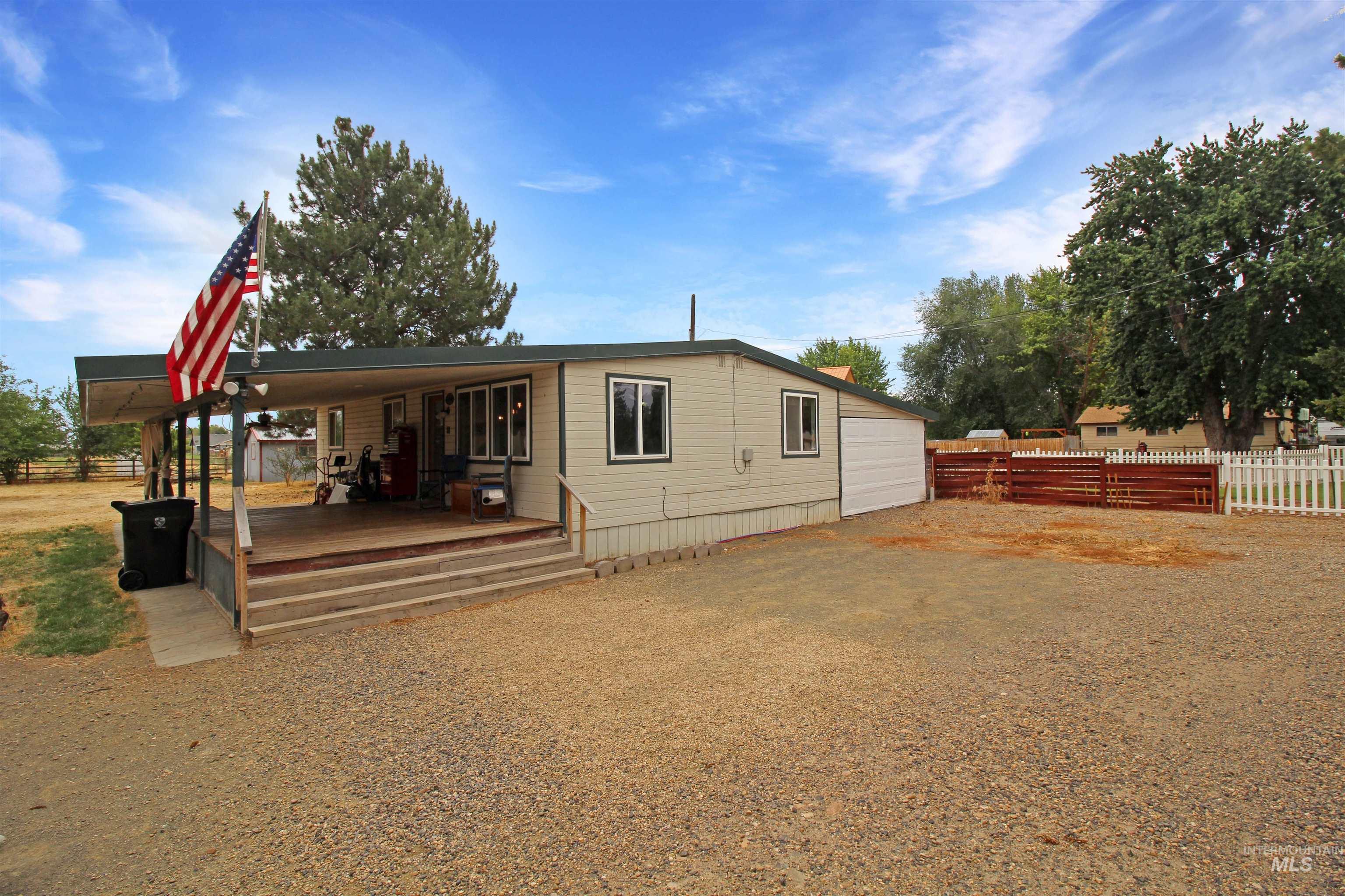1265 Pioneer Road Weiser, ID 83672 - Photo 1 of 29 Front house