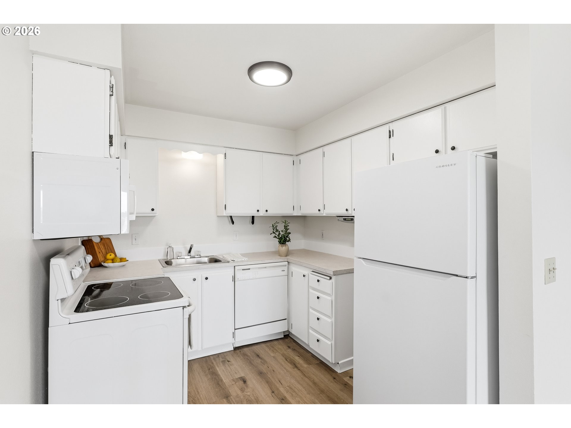 950 Evergreen Road, Unit 318 Woodburn, OR 97071 - Photo 4 of 22