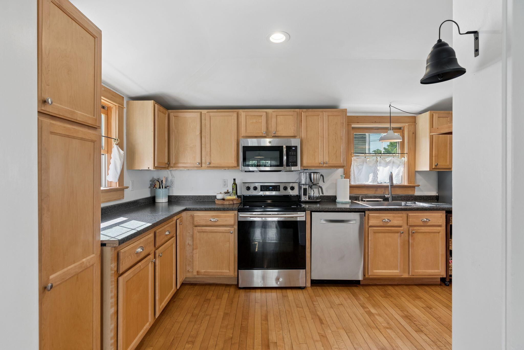 35 Ray Street Biddeford, ME 04005 - Photo 8 of 41 47_DSC06344