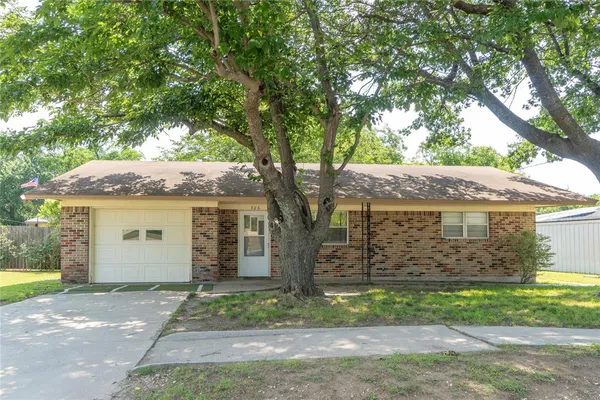 $239,000 | 506 North Main Street, Muenster, TX 76252