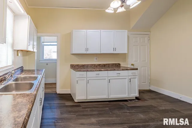 $175,000 | 1831 North Linn Street, Peoria, IL 61604