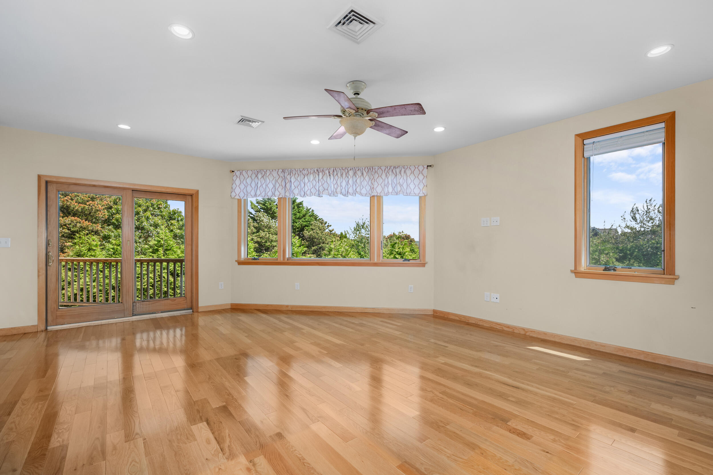 9 Priest Road Truro, MA 02666 - Photo 41 of 75 Office Area in Primary Suite