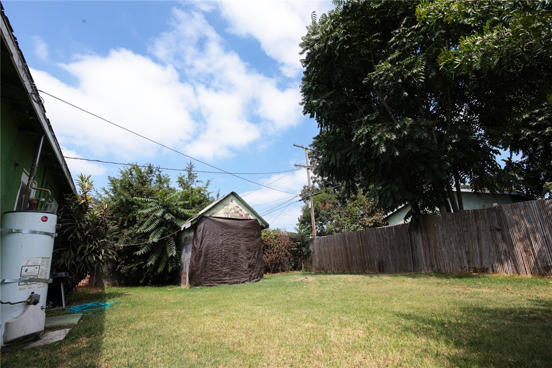 309 West Reeve Street Compton, CA 90220 - Photo 28 of 37 a view of backyard with green space