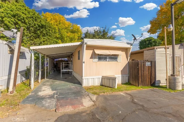 a house view with a outdoor space
