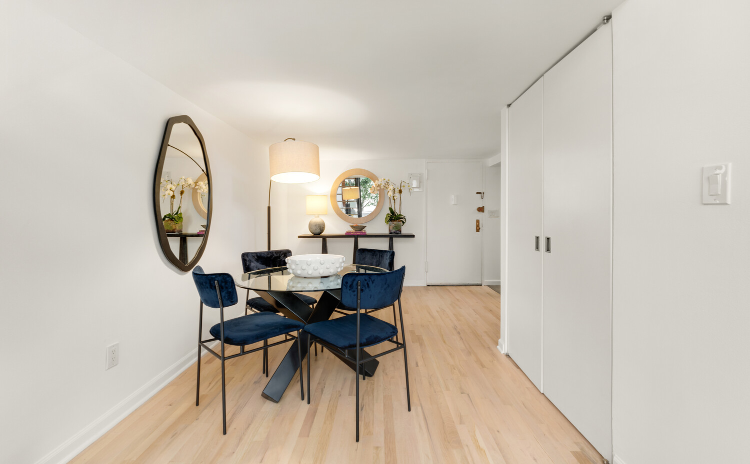 421 Hudson Street, Unit 524 Manhattan, NY 10014 - Photo 3 of 9