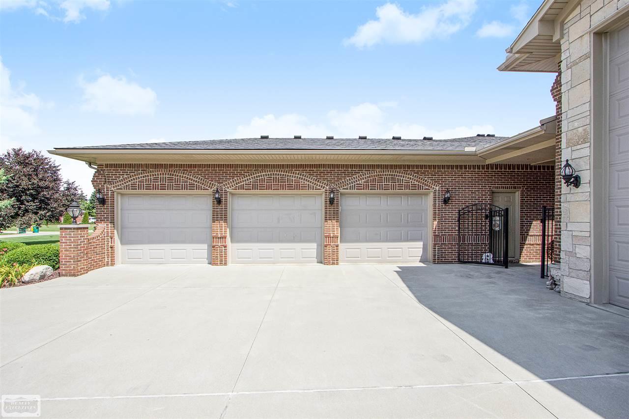 72868 Solanus Drive Romeo, MI 48065 - Photo 46 of 53 50017034-45.JPG