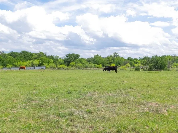 $2,400,000 | 6500 Farm To Market 586, Bangs, TX 76823