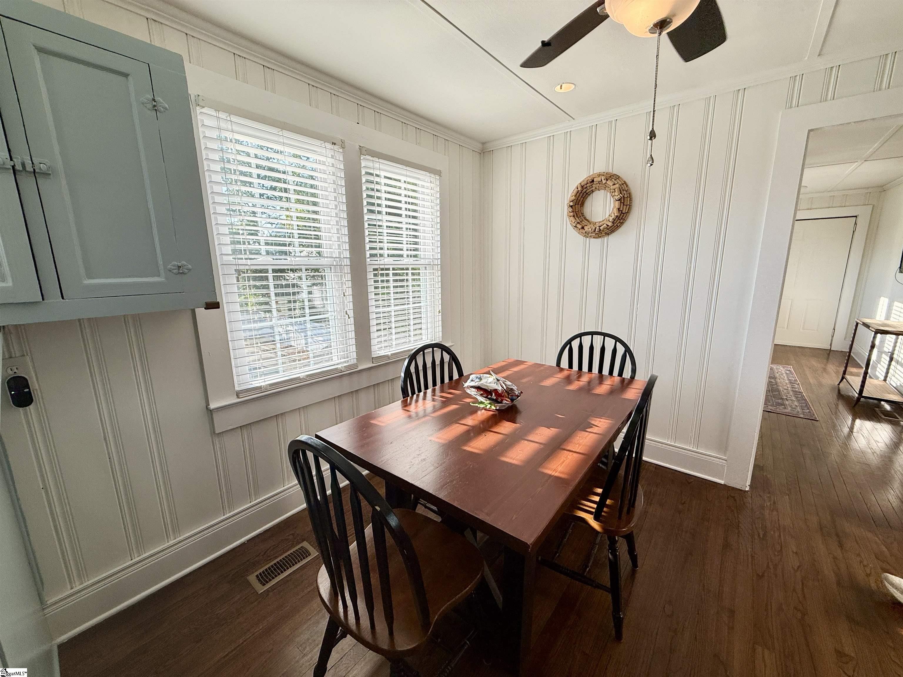 602 South Broad Street Clinton, SC 29325 - Photo 47 of 50