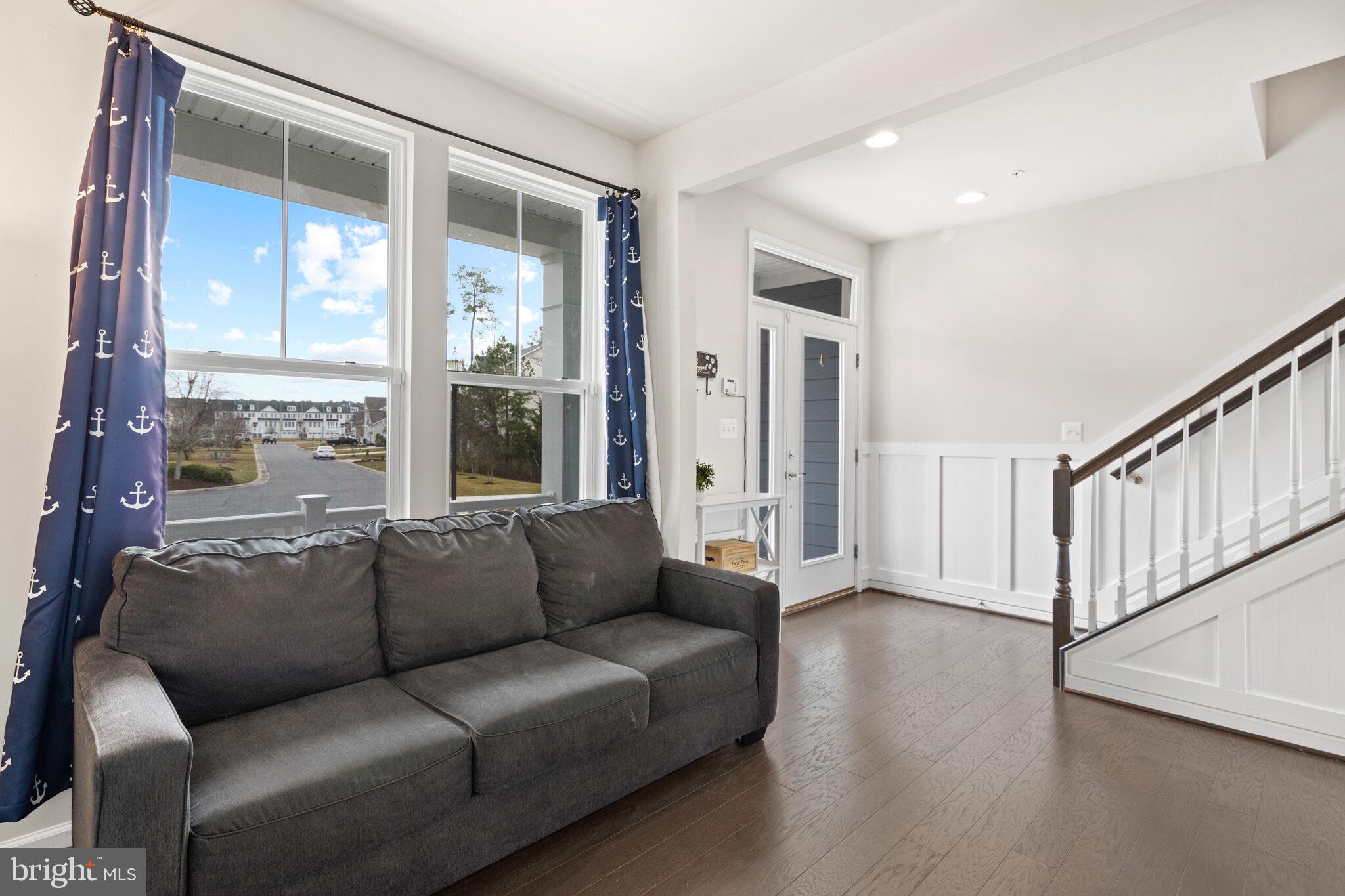 10321 Quarter Deck Lane Berlin, MD 21811 - Photo 18 of 58 Living Room/Flex Space
