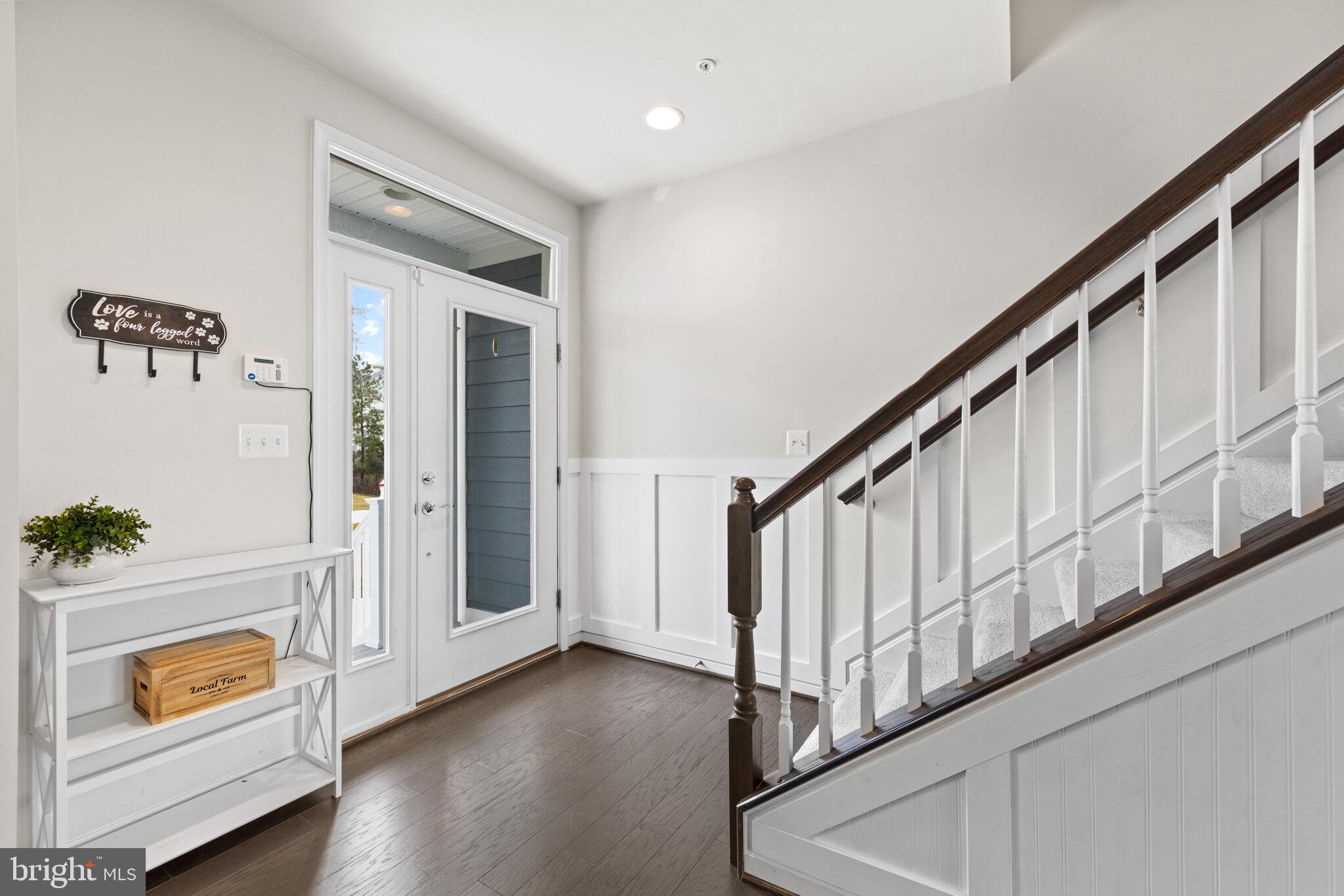 10321 Quarter Deck Lane Berlin, MD 21811 - Photo 9 of 58 Foyer
