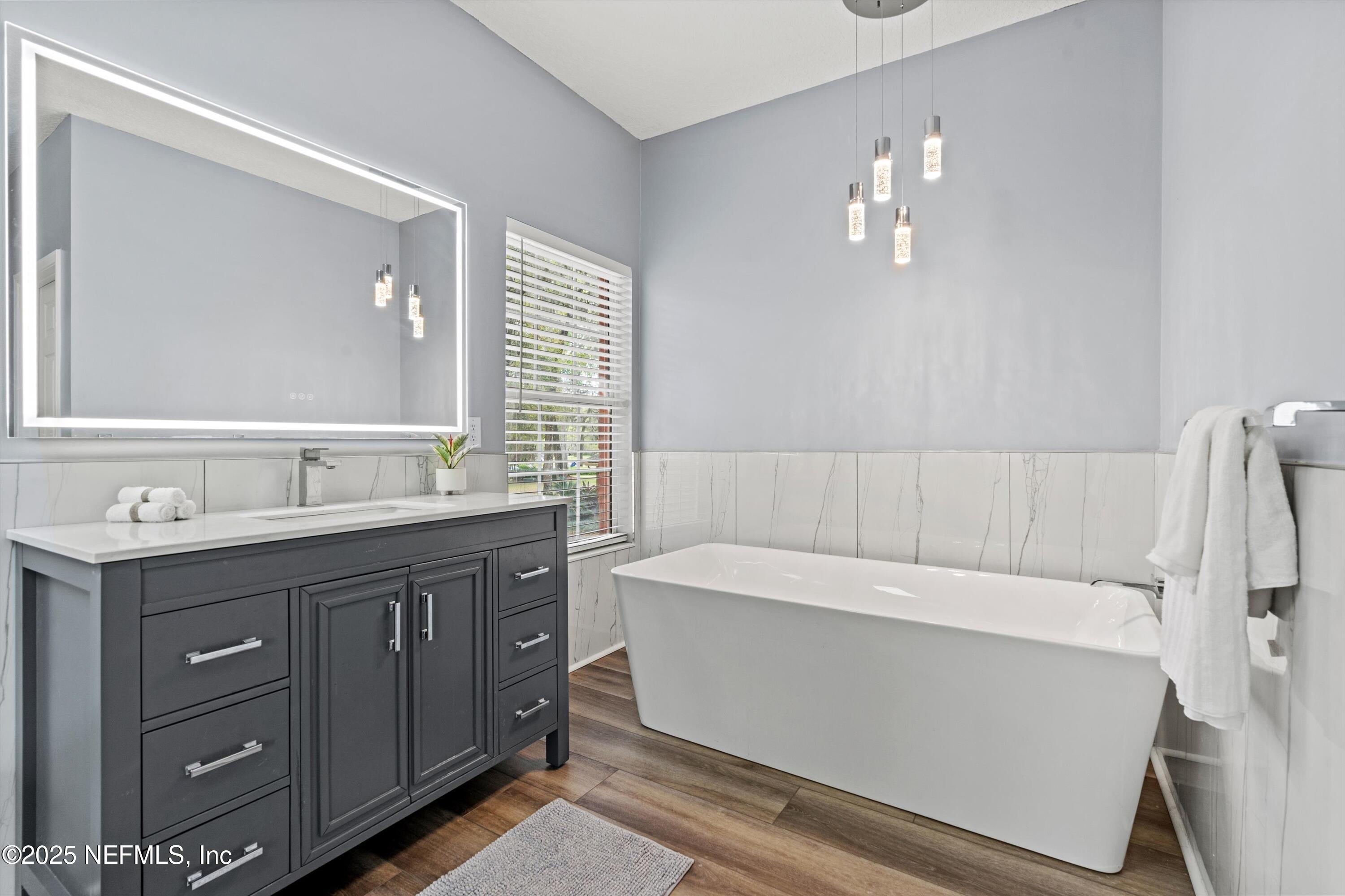 1053 Anchor Road St. Johns, FL 32259 - Photo 40 of 89 Soaking Tub