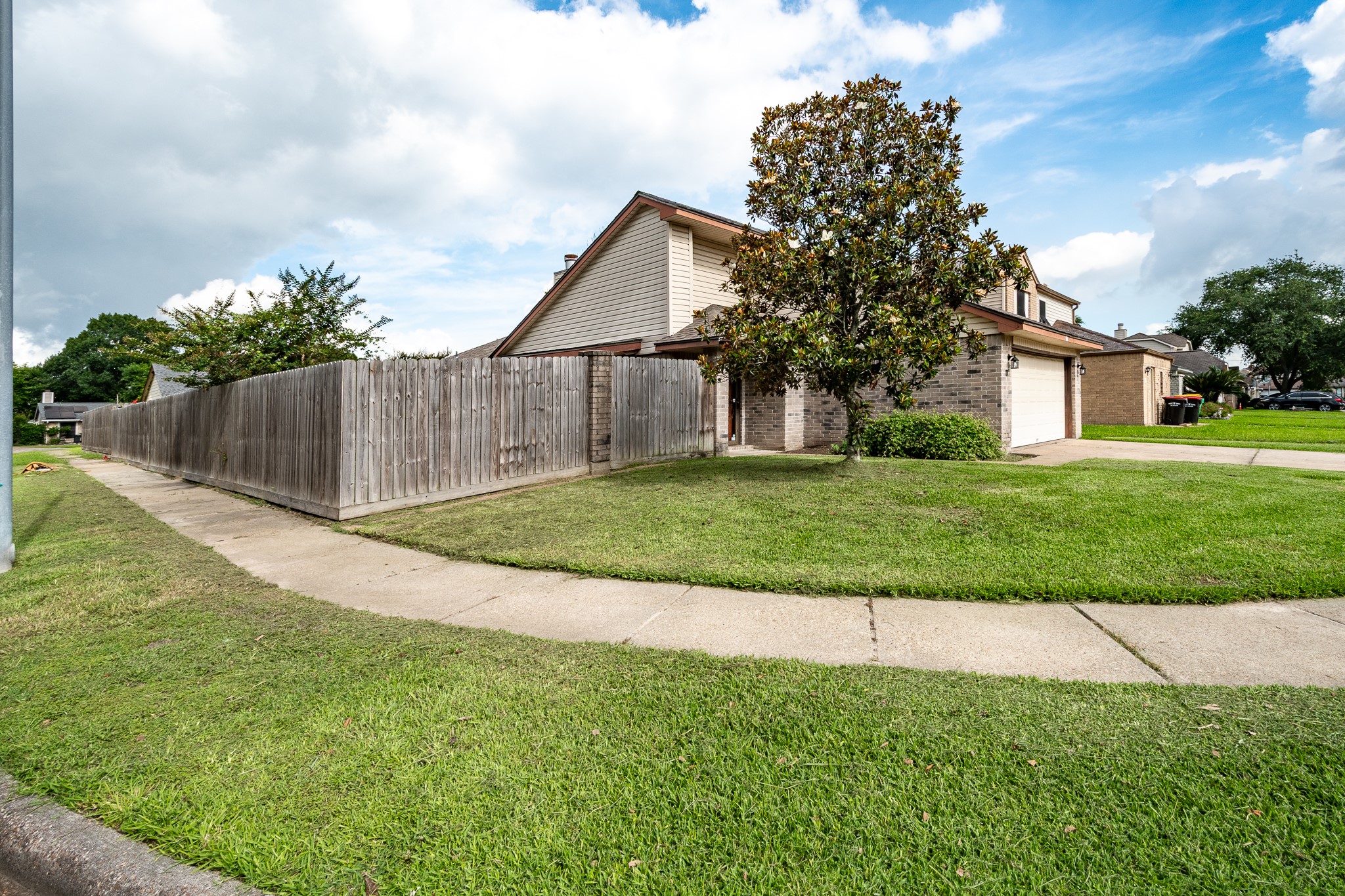 17 Crestbriar Court Baytown, TX 77521 - Photo 4 of 32