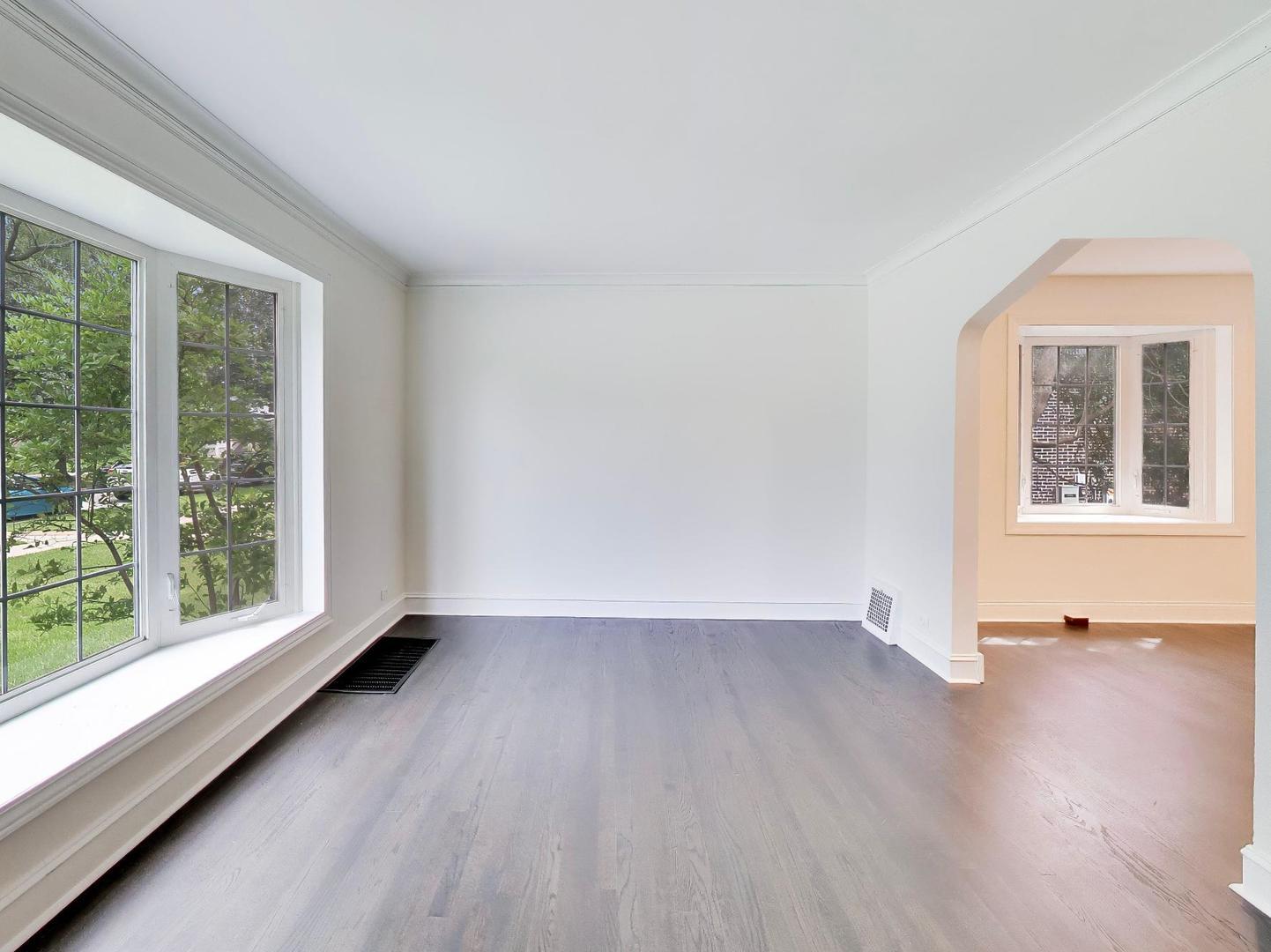 310 South Delphia Avenue Park Ridge, IL 60068 - Photo 4 of 44 Gallery Image 4