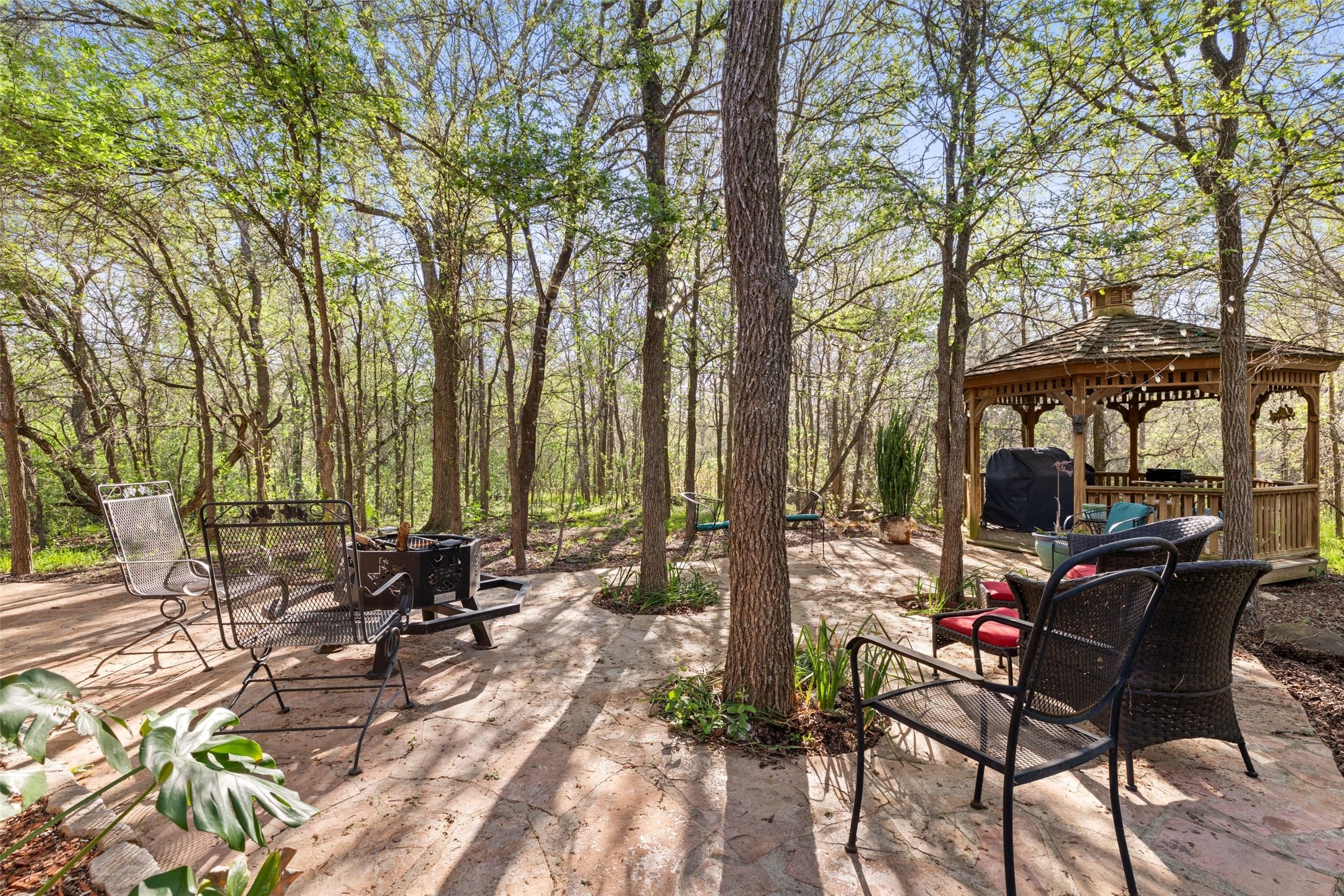 399 Upper Elgin River Road Elgin, TX 78621 - Photo 8 of 39 View of patio with a gazebo and area for grilling