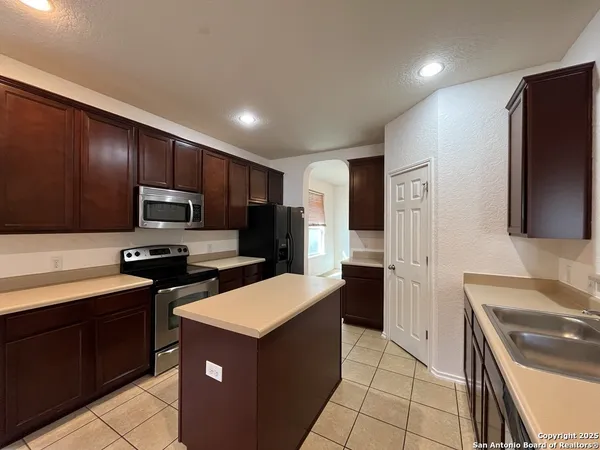 $1,892 | 15338 Nesting Way, San Antonio, TX 78253