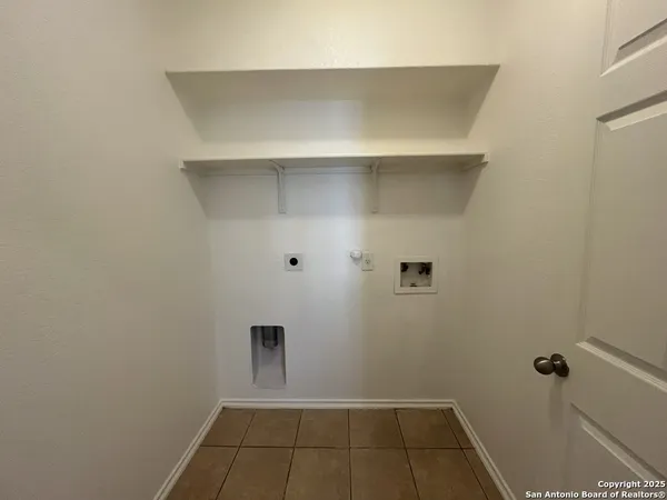 $1,892 | 15338 Nesting Way, San Antonio, TX 78253