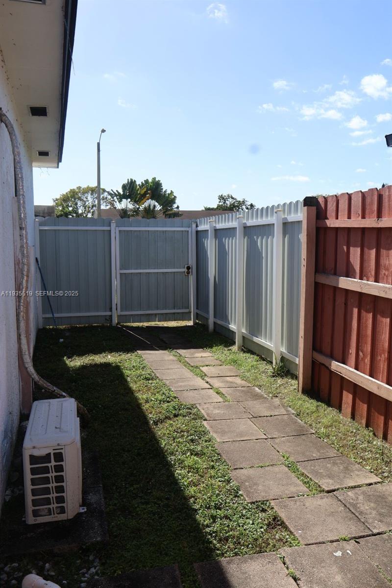 10801 Southwest 171st Street Miami, FL 33157 - Photo 31 of 48