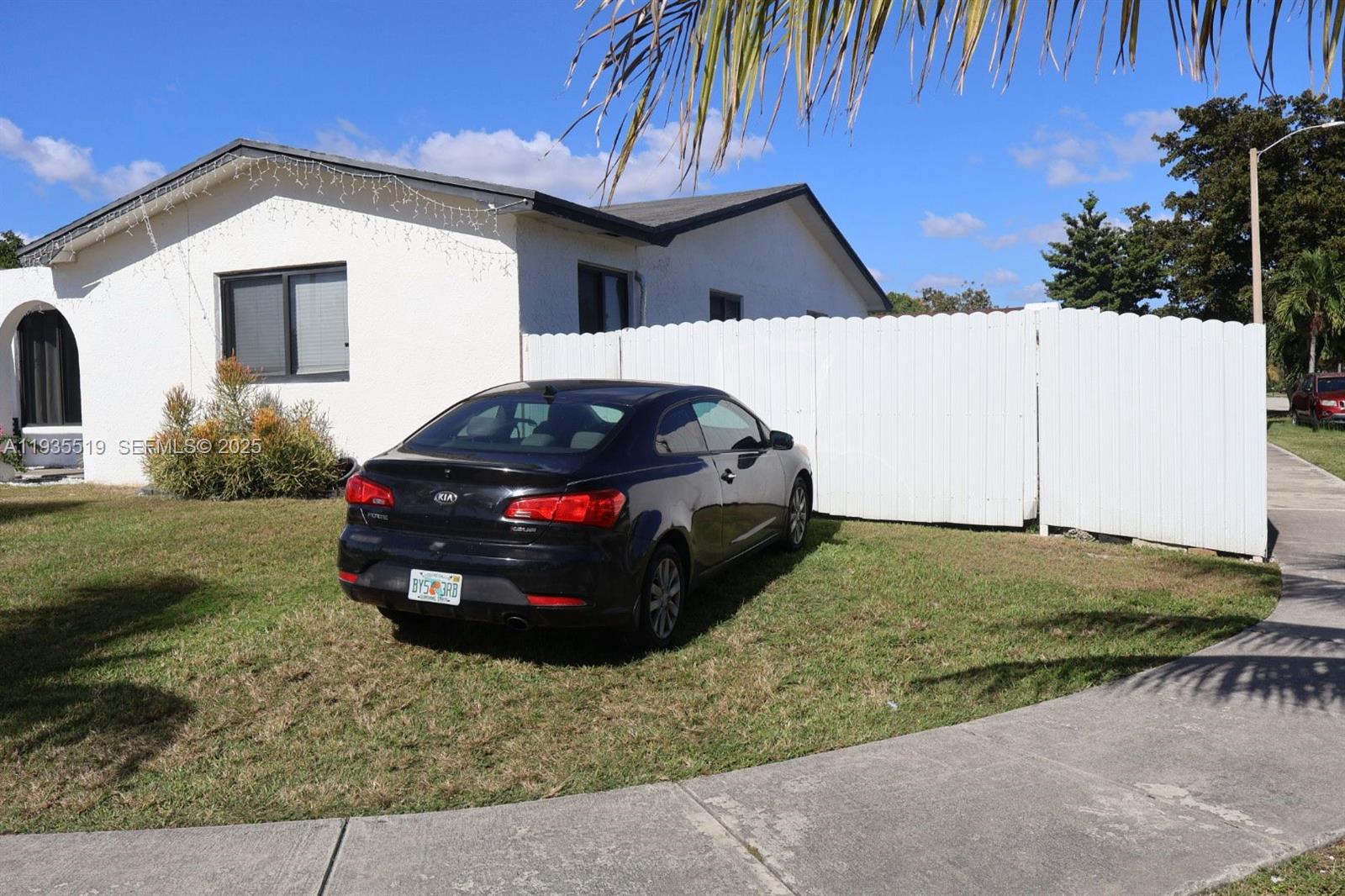 10801 Southwest 171st Street Miami, FL 33157 - Photo 6 of 48