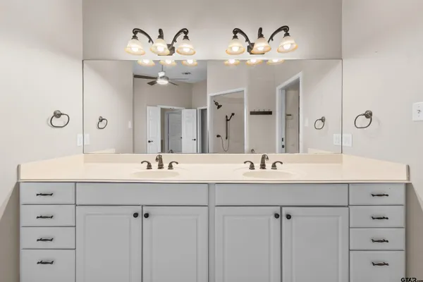 $535,000 | 7031 Ridge Pl Circle, Tyler, TX 75703